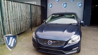 Uttjänta bilar auto Volvo S-60 S60 II (FS), Sedan, 2010 / 2018 2.0 D4 16V 2014/2