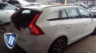 Volvo V-60 V60 I (FW/GW), Combi, 2010 / 2018 2.4 D5 20V picture 3