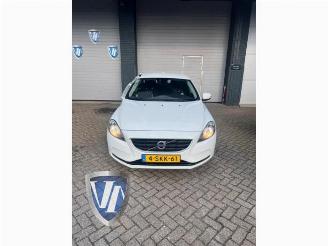 Uttjänta bilar auto Volvo V-40 V40 (MV), Hatchback 5-drs, 2012 / 2019 1.6 D2 2013/10