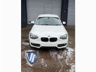 Vrakbiler auto BMW 1-serie 1 serie (F20), Hatchback 5-drs, 2011 / 2019 116d 2.0 16V 2011/10