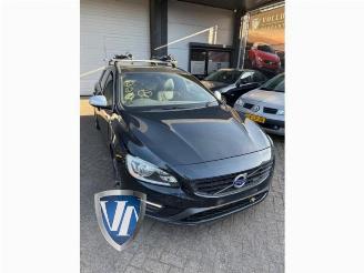 Auto da rottamare Volvo V-60 V60 I (FW/GW), Combi, 2010 / 2018 2.0 D4 16V 2016/3