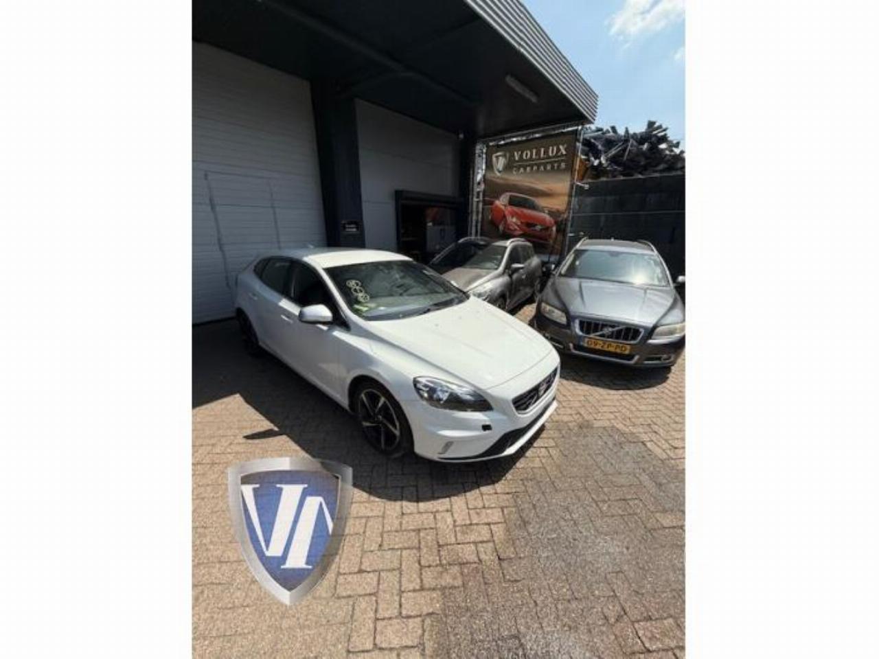 Volvo V-40 V40 (MV), Hatchback 5-drs, 2012 / 2019 1.6 D2