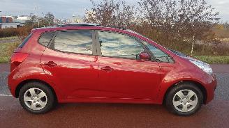 skadebil auto Kia Venga AUTOMAAT...PANODAK.. 2011/4