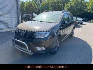 Schadeauto Dacia Sandero II Stepway Celebration 2017/5